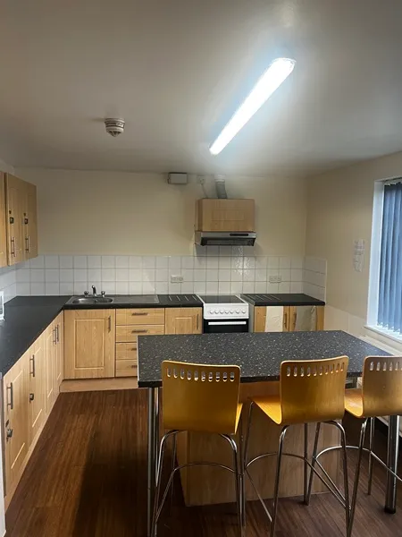 Ensuite Kitchen with cooker